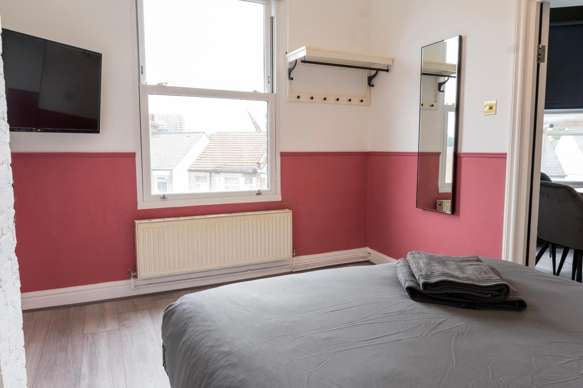 5C- Stylish Urban Retreat - Spacious 2 Bed Flat London Bagian luar foto