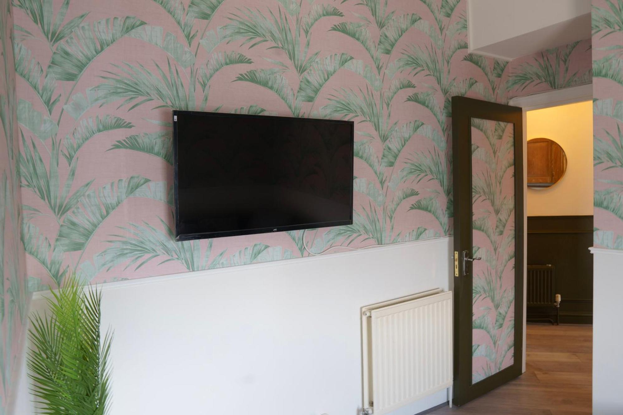 5C- Stylish Urban Retreat - Spacious 2 Bed Flat London Bagian luar foto