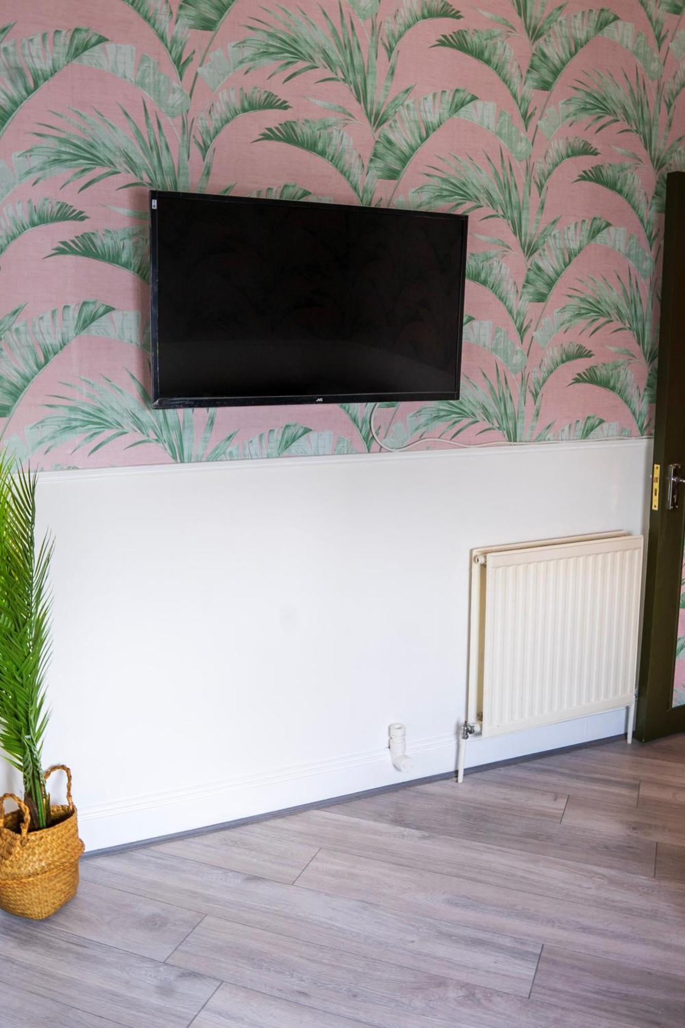 5C- Stylish Urban Retreat - Spacious 2 Bed Flat London Bagian luar foto